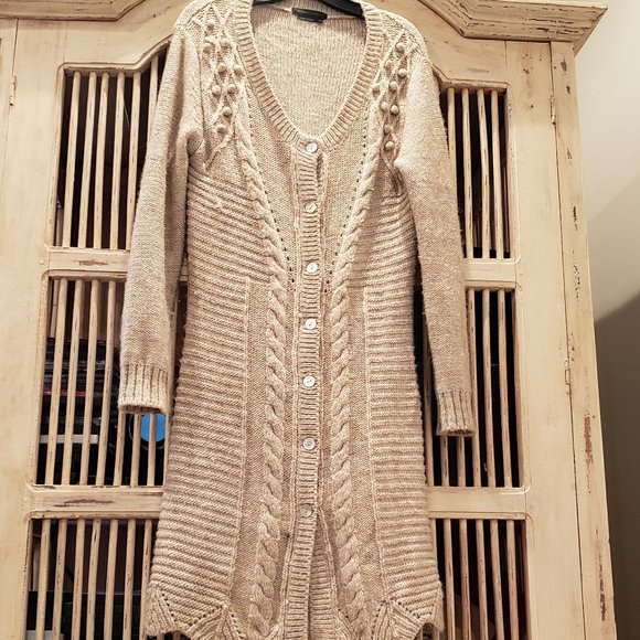 BCBGMaxAzria Sweaters - BCBG MaxAzria Cable Knit Button Down Cardigan